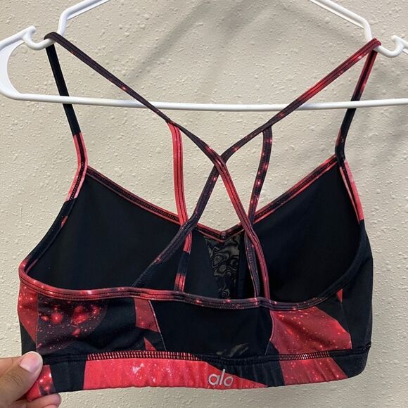 ALO yoga Stylish Red & Black Galaxy print sheer design Sports Bra medium - Picture 4 of 6